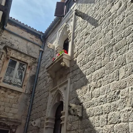 Stafileo Palace Apartment Trogir